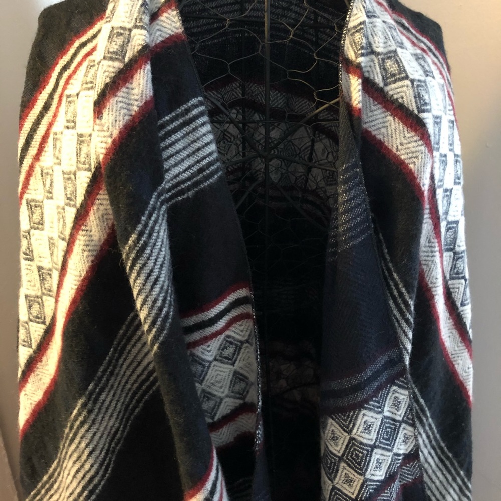 Blue patterned wrap